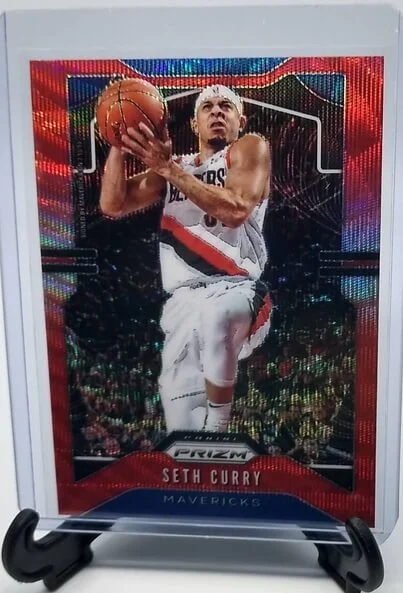 2019-20 Panini Prizm Seth Curry Red Wave Refractor Dallas Mavericks Basketball Card