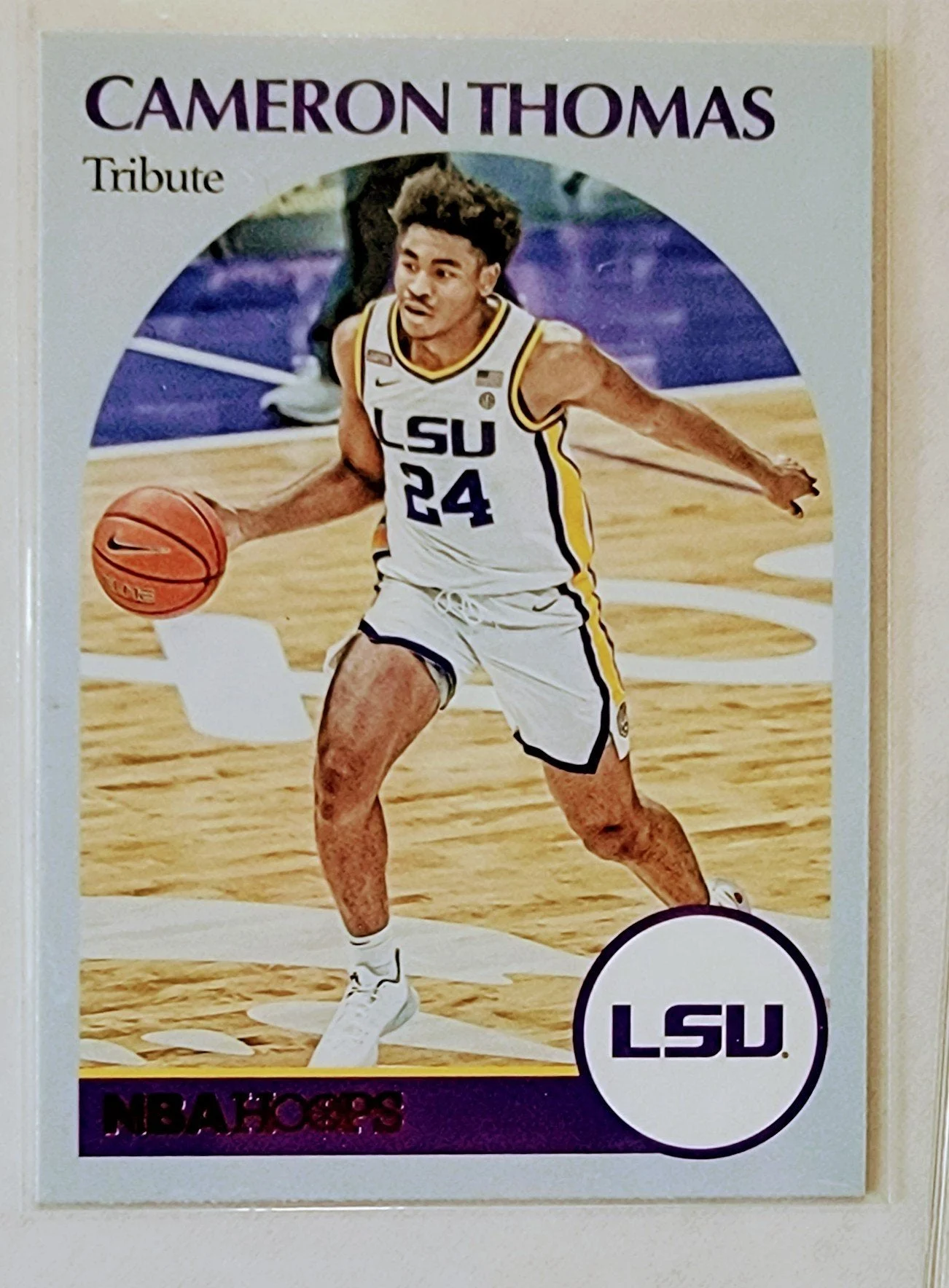 2021 Panini Chronicles Draft Picks Cameron Thomas Purple Tribute Rookie LSU Basketball Card AVM1