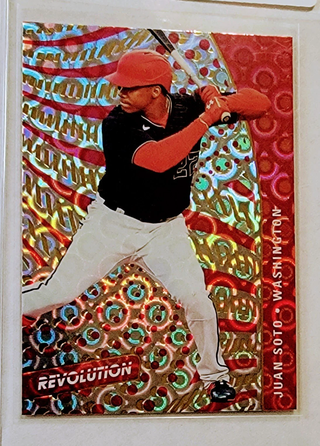 2021 Panini Chronicles Juan Soto Revolution Groove Washington Nationals Refractor Baseball Card AVM1