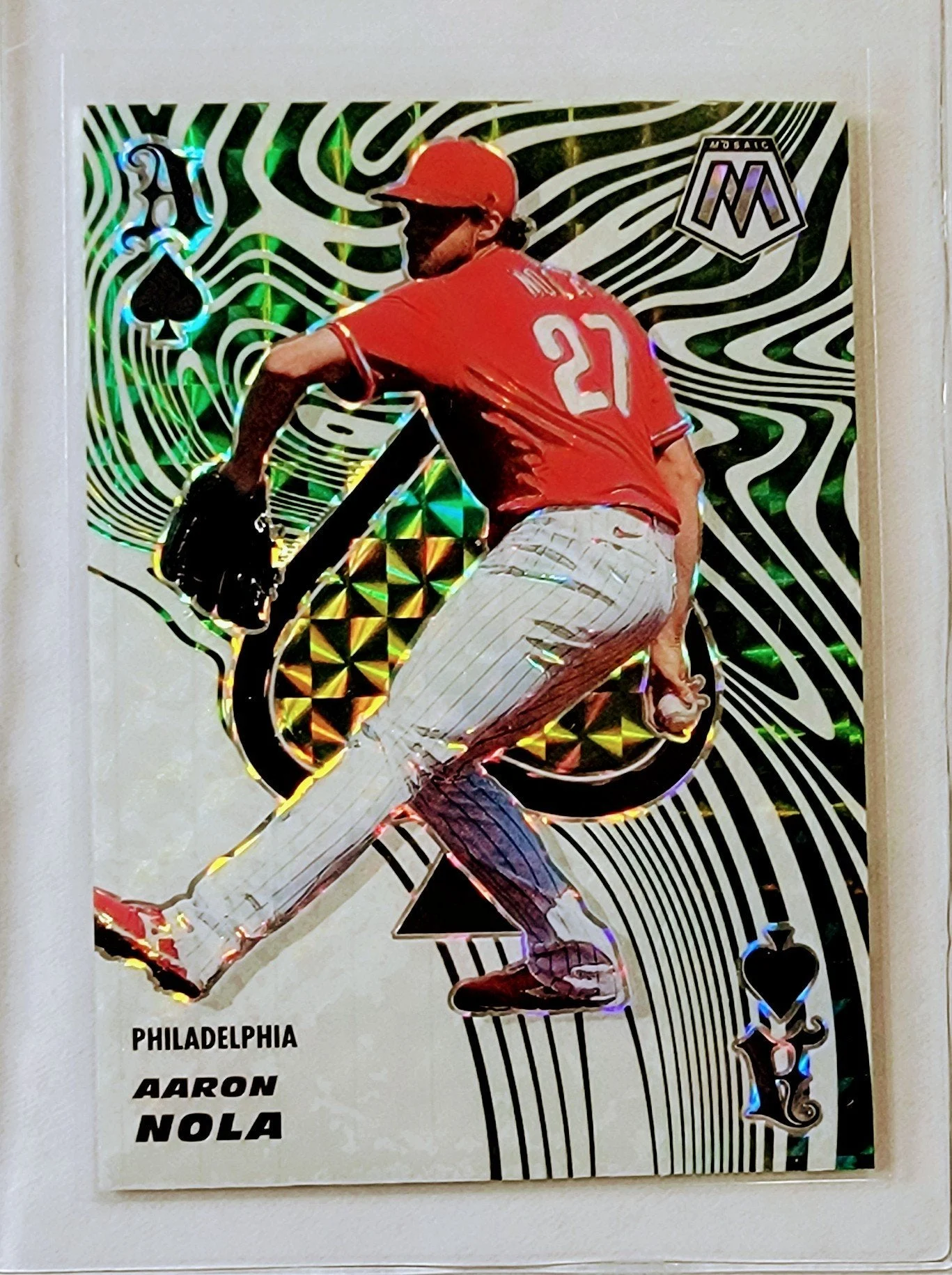 2021 Panini Mosaic Aaron Nola Aces Refractor Philadelphia Phillies Baseball Card AVM1