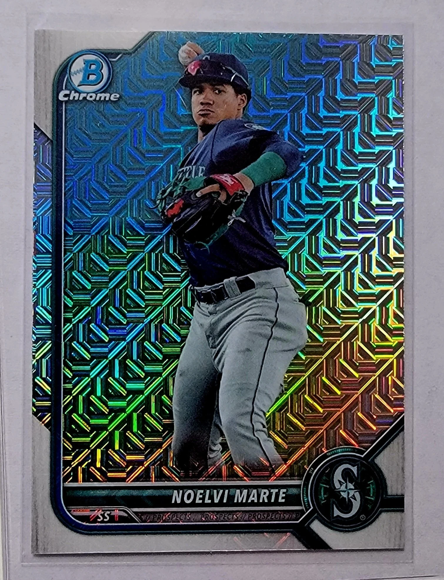 2022 Bowman Chrome Noelvi Marte Mojo Refractor Baseball Card AVM1