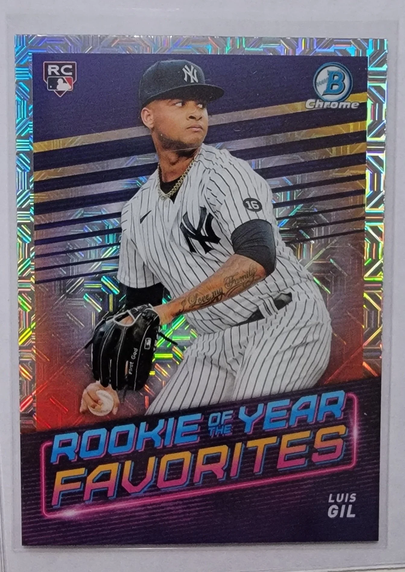 2022 Bowman Luis Gil Rookie of the Year Favorites Mojo Refractor: New York Yankees Baseball Card AVM1