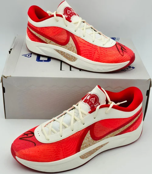 Giannis Antetokounmpo Autographed 2024 Player Exclusive (PE) Promo Orange Nike Zoom Freak 6 Shoes Bucks Size 17 Beckett BAS Witness Stock #252747