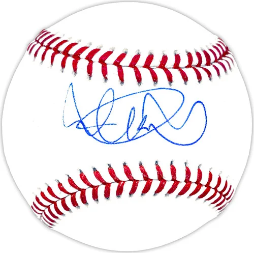 Ichiro Suzuki Autographed Official MLB Baseball Seattle Mariners IS Holo & Beckett BAS Witness Stock #235458