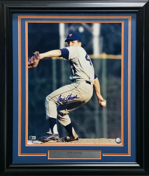 Tom Seaver Autographed Framed 16x20 Photo New York Mets Beckett BAS QR #BS30384